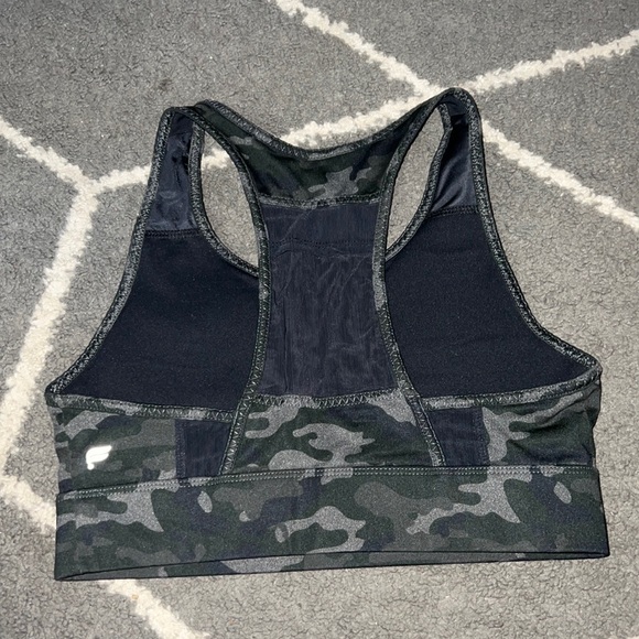 Fabletics On The Go MIDI Medium Impact Camp Sports Bra Size Small - Picture 5 of 5